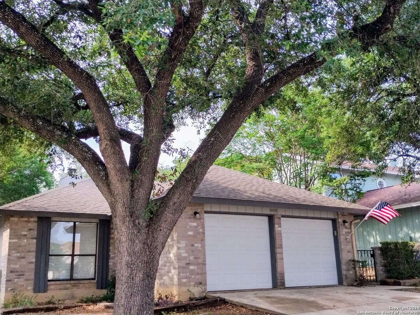 Property Photo:  4419 Putting Green  TX 78217 