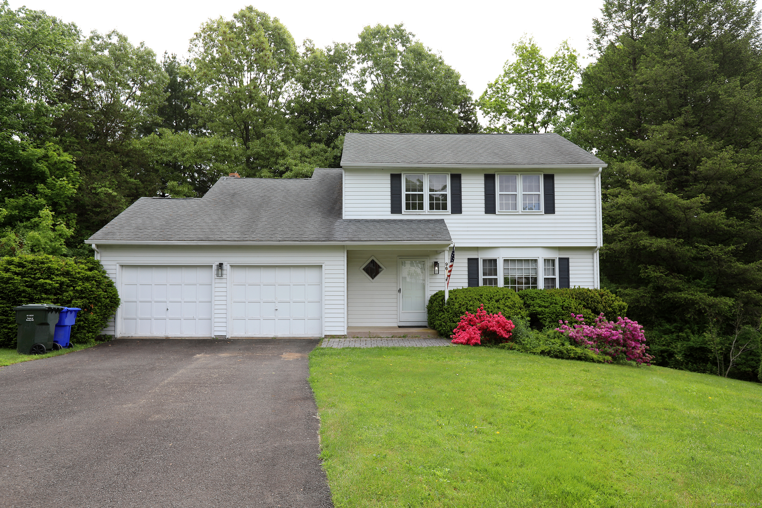 Property Photo:  96 Parish Road  CT 06067 