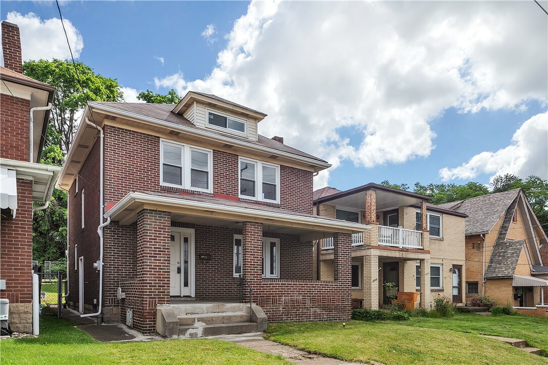 Property Photo:  2213 S Braddock Ave  PA 15218 