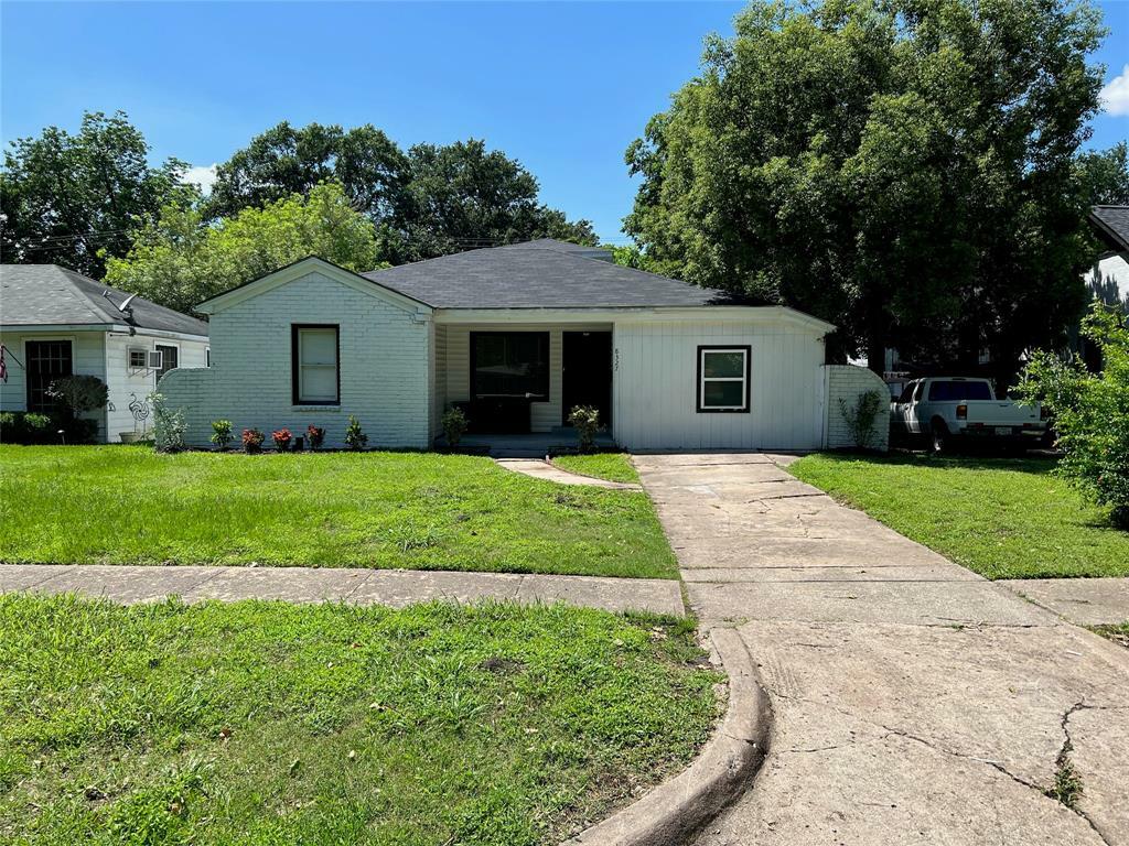 Property Photo:  8327 Bonner Drive  TX 77017 