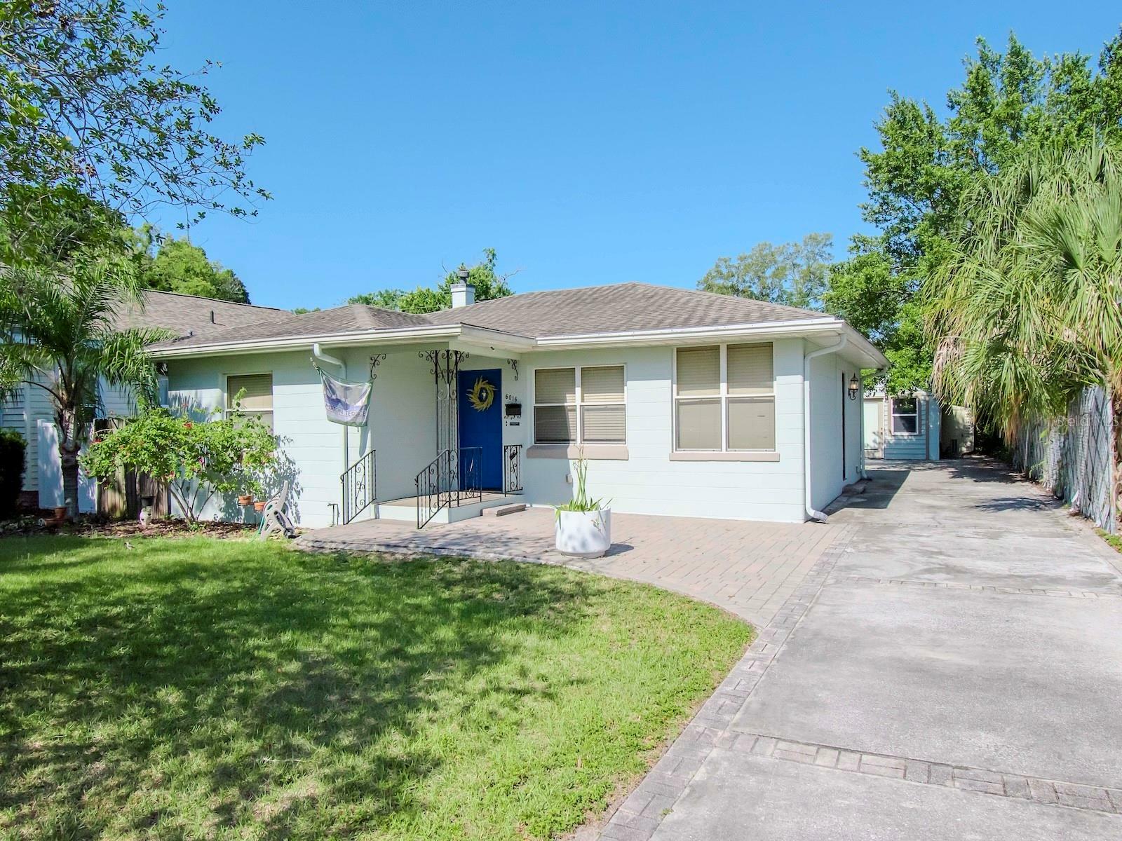 Property Photo:  6016 N Flora Vista Avenue  FL 33604 