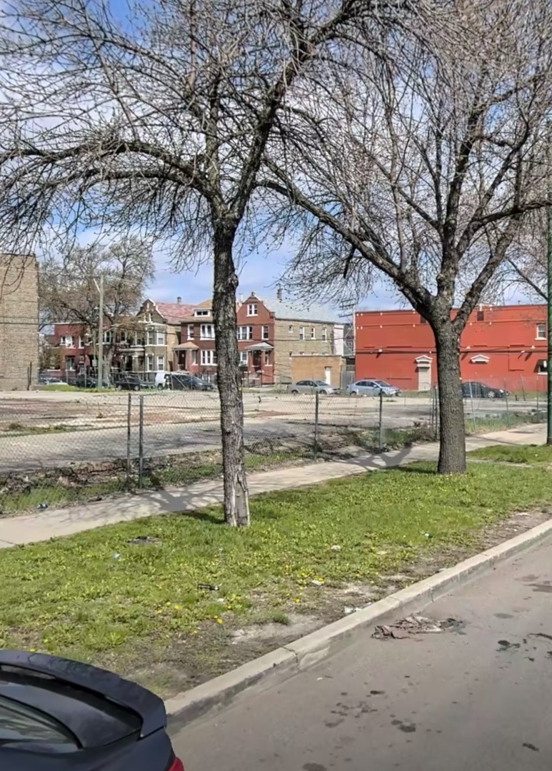 Property Photo:  4500 S Western Avenue  IL 60609 