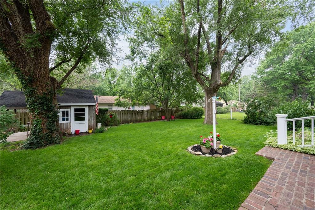 Property Photo:  4423 S Lane Street  KS 66062 