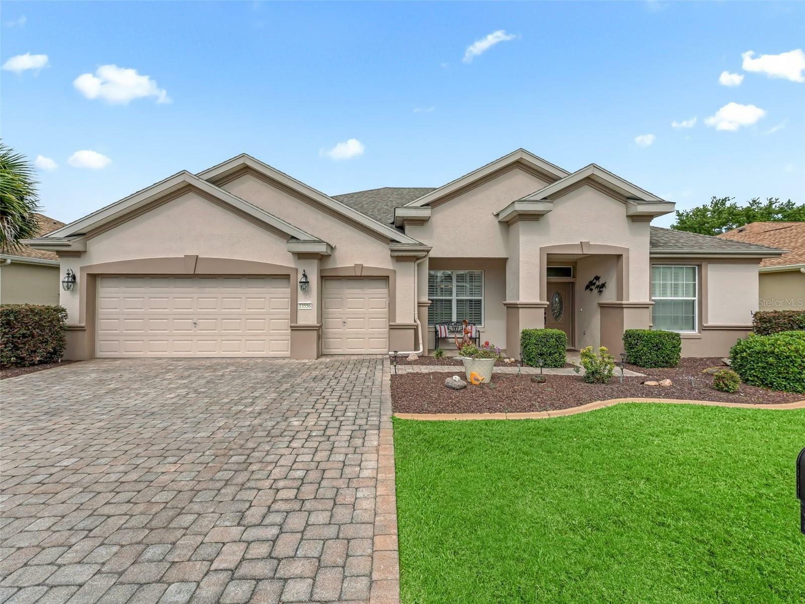 Property Photo:  13556 SE 89th Terrace Road  FL 34491 