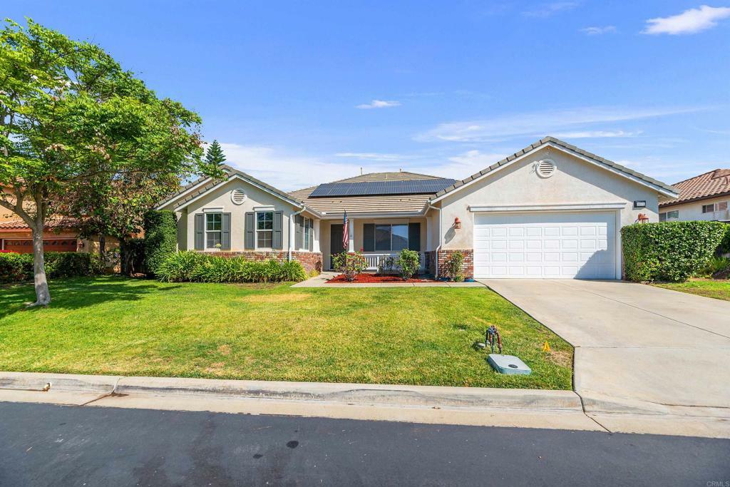 Property Photo:  10576 Pinion Trail  CA 92026 