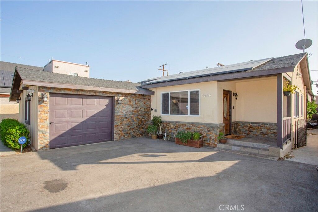 Property Photo: 22020 Saticoy Street CA 91303