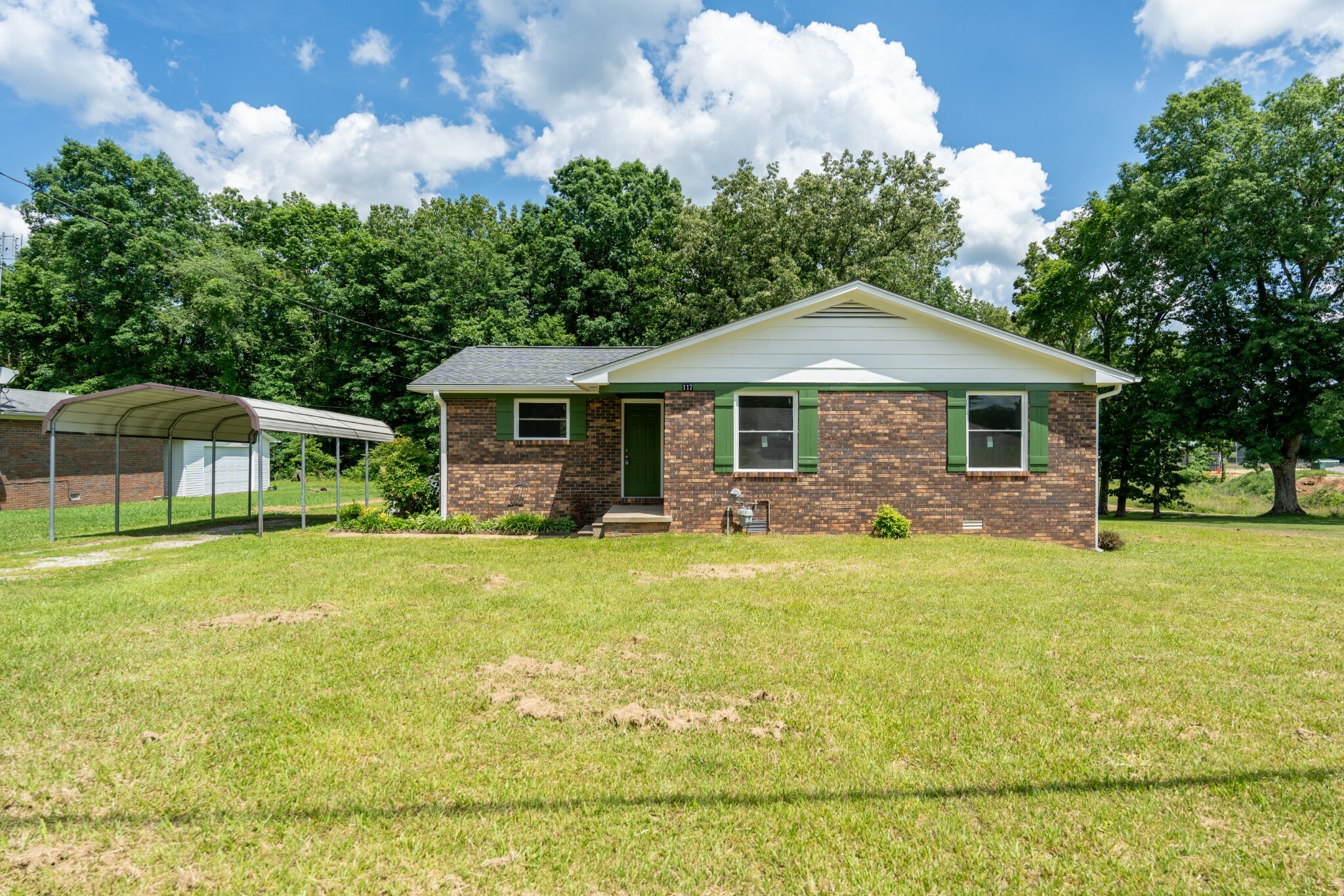 Property Photo:  117 S Oak Dr  TN 38450 