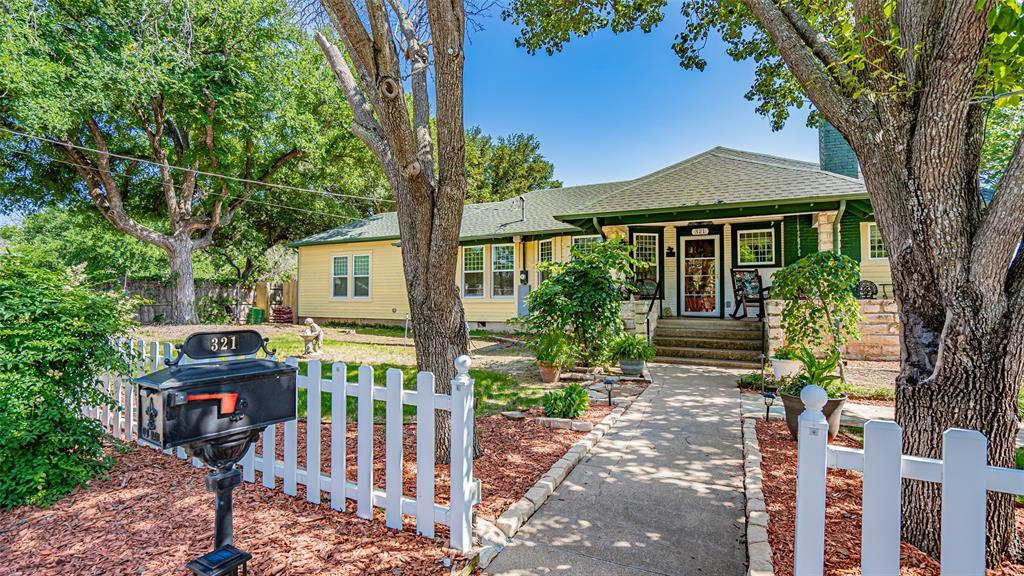 Property Photo:  321 W Doyle Street  TX 76048 