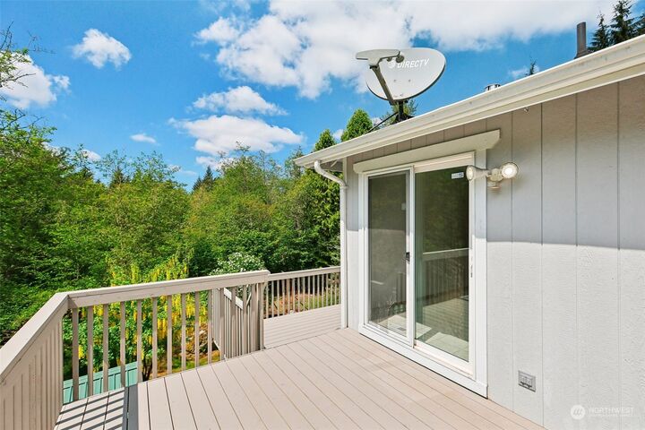 Property Photo:  30422 38th Avenue NW  WA 98292 