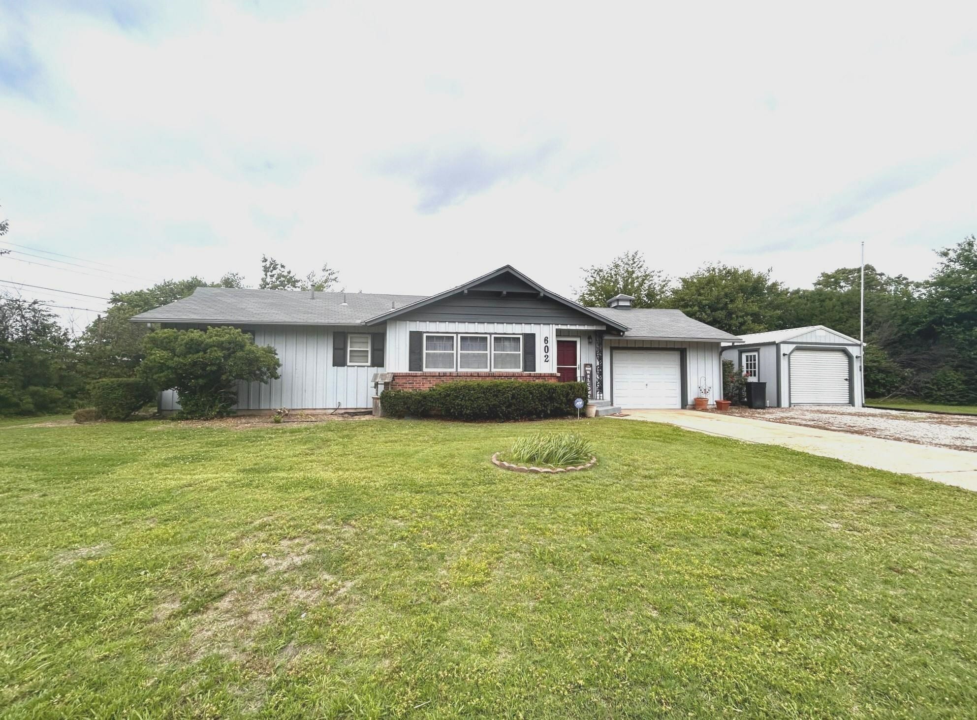 Property Photo:  602 N High Dr  KS 67152 