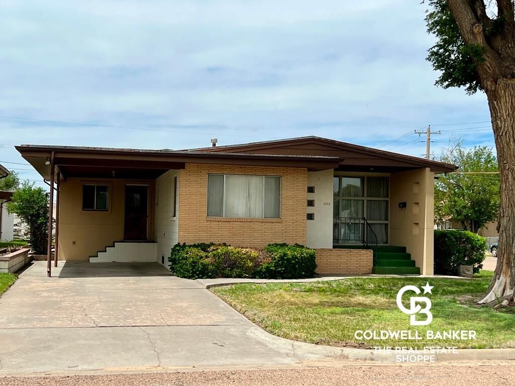 Property Photo:  1111 N 9th Street  KS 67846 
