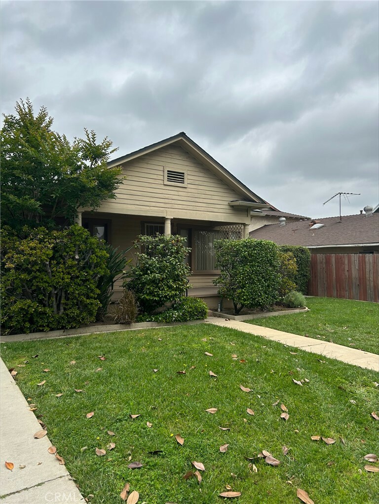 Property Photo:  1608 S Sierra Vista Avenue  CA 91801 