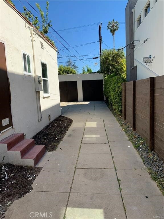 Property Photo:  2310 Pelham Avenue  CA 90064 