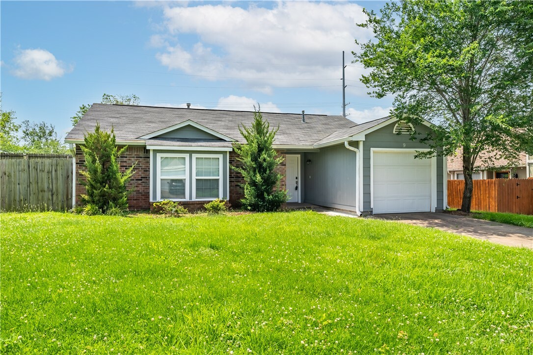 Property Photo: 9 Brookhaven Court AR 72712