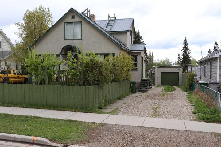 4723 5 Avenue — photo 1