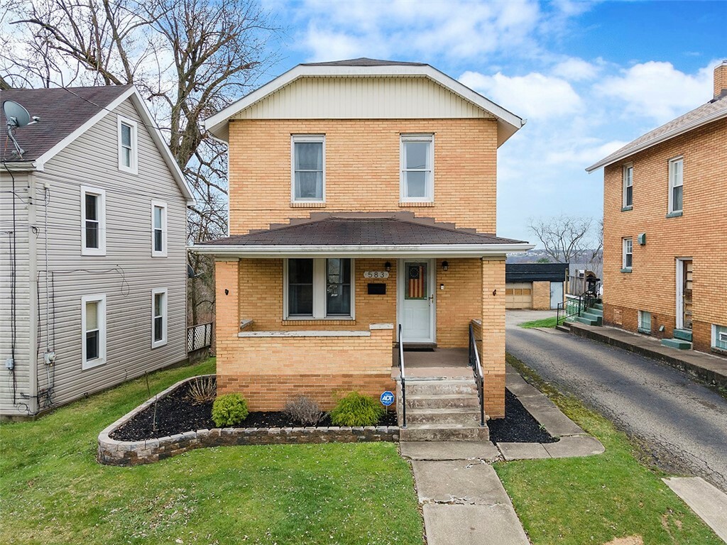 Property Photo:  583 Adams St  PA 15074 