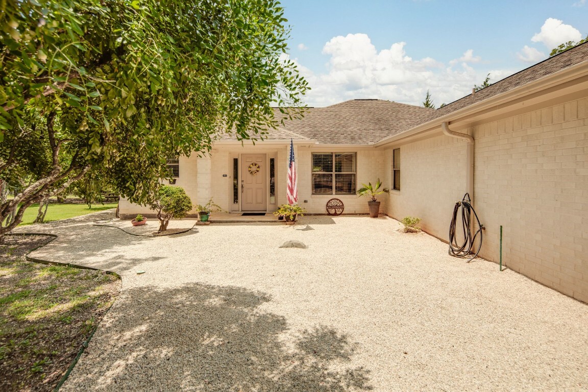 Property Photo:  212 Shadow Oak Lane  TX 77879 