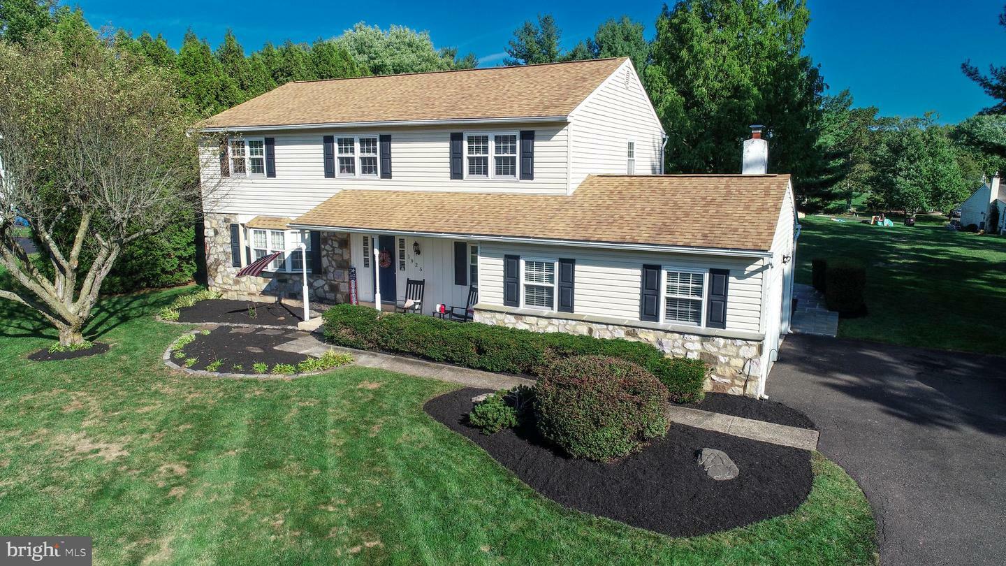 Property Photo:  1925 Deerfield Drive  PA 19446 