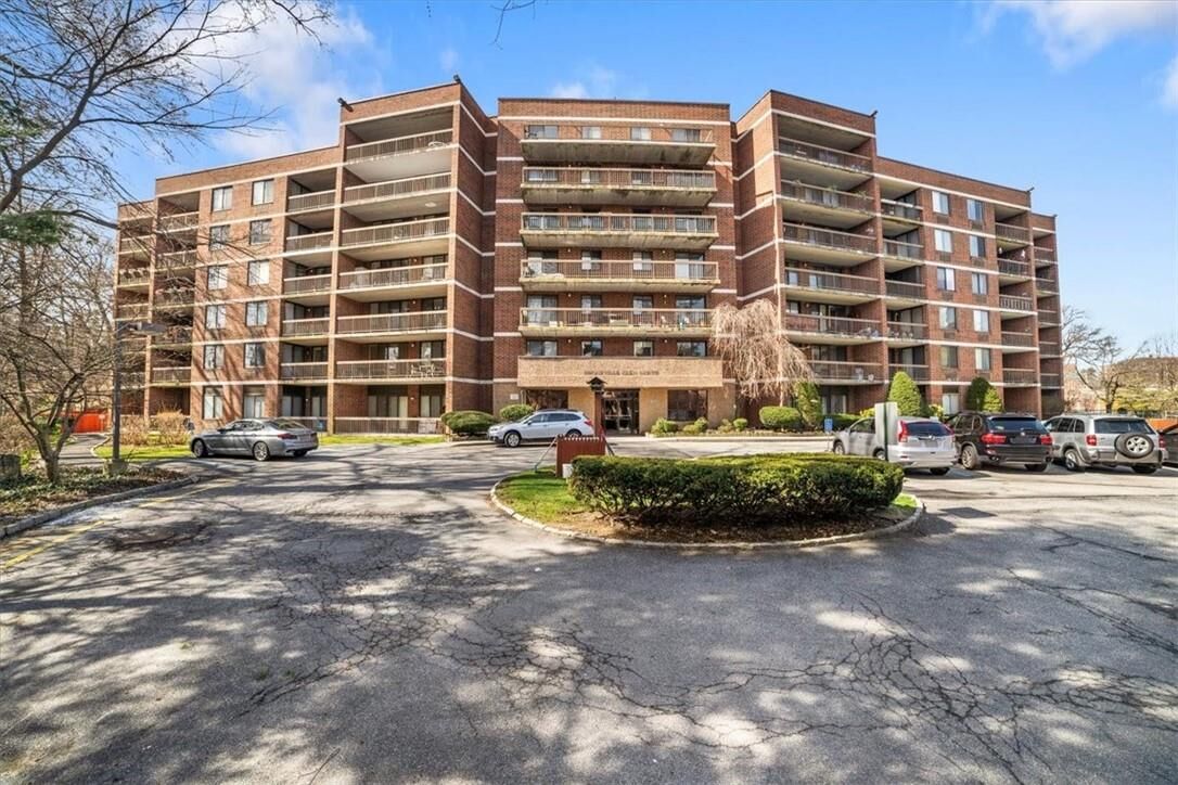 Property Photo: 1374 Midland Avenue 111 NY 10708