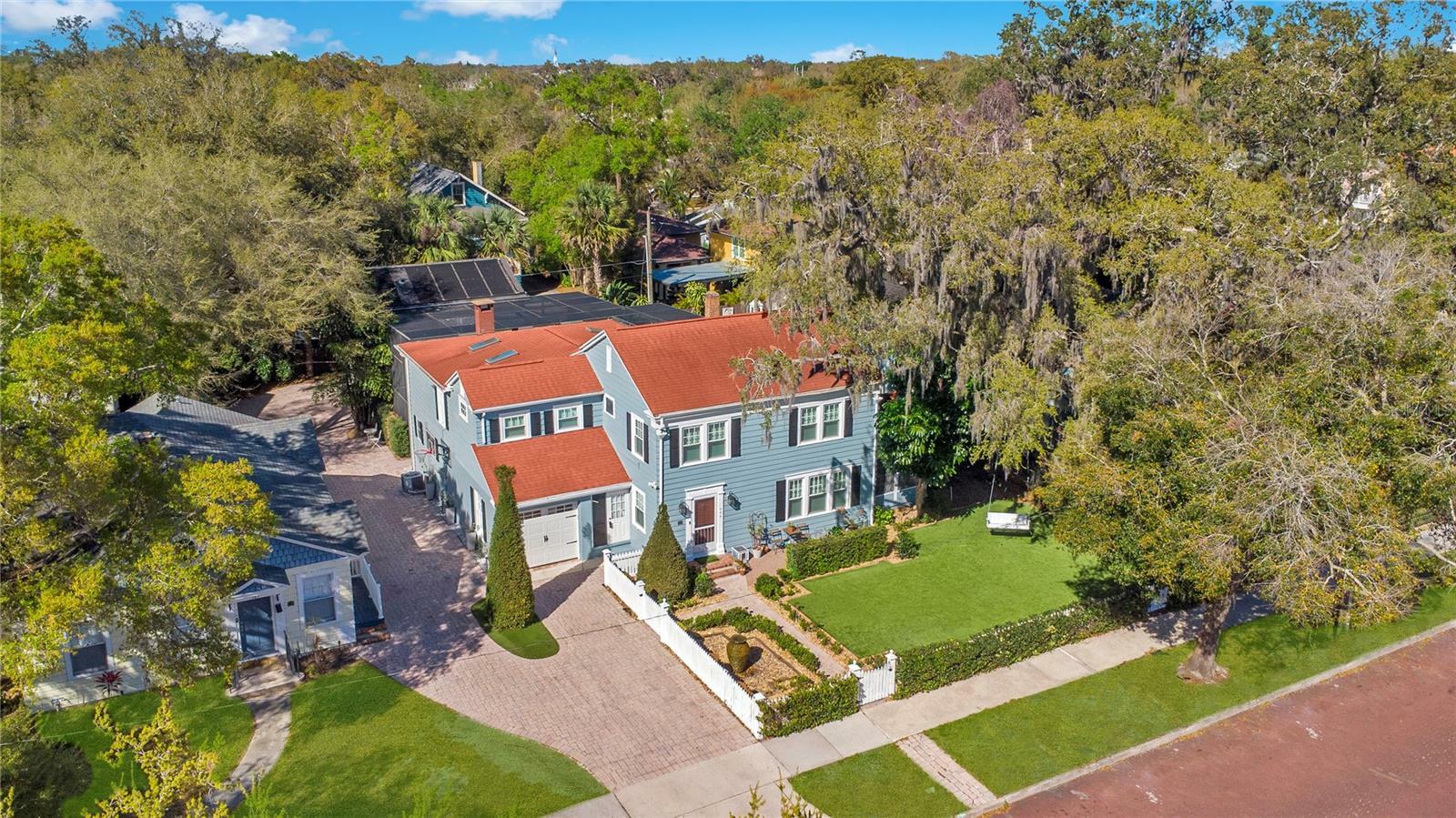809 E Ridgewood Street  Orlando FL 32803 photo