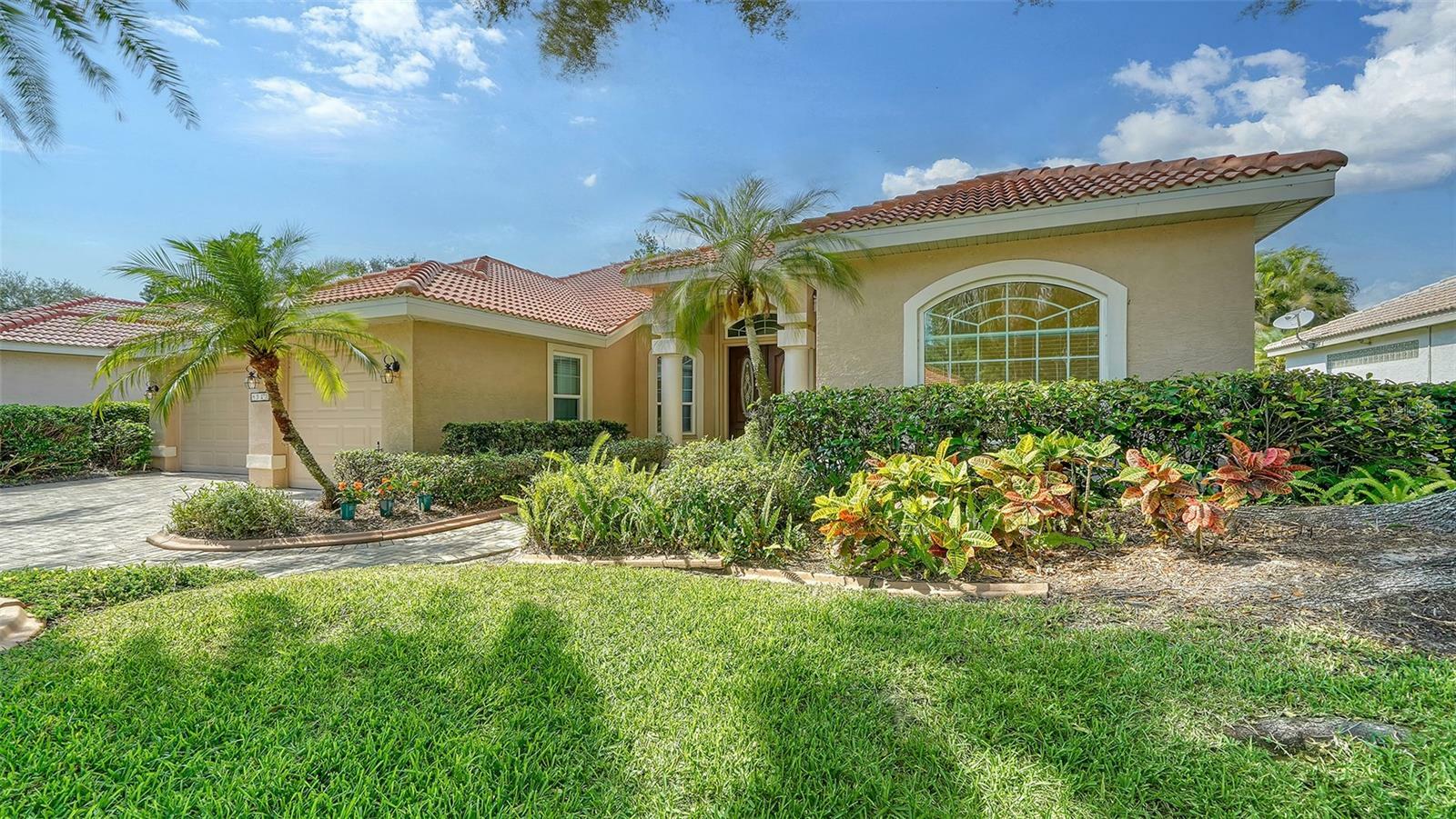 Property Photo:  4915 Old Oakleaf Drive  FL 34233 