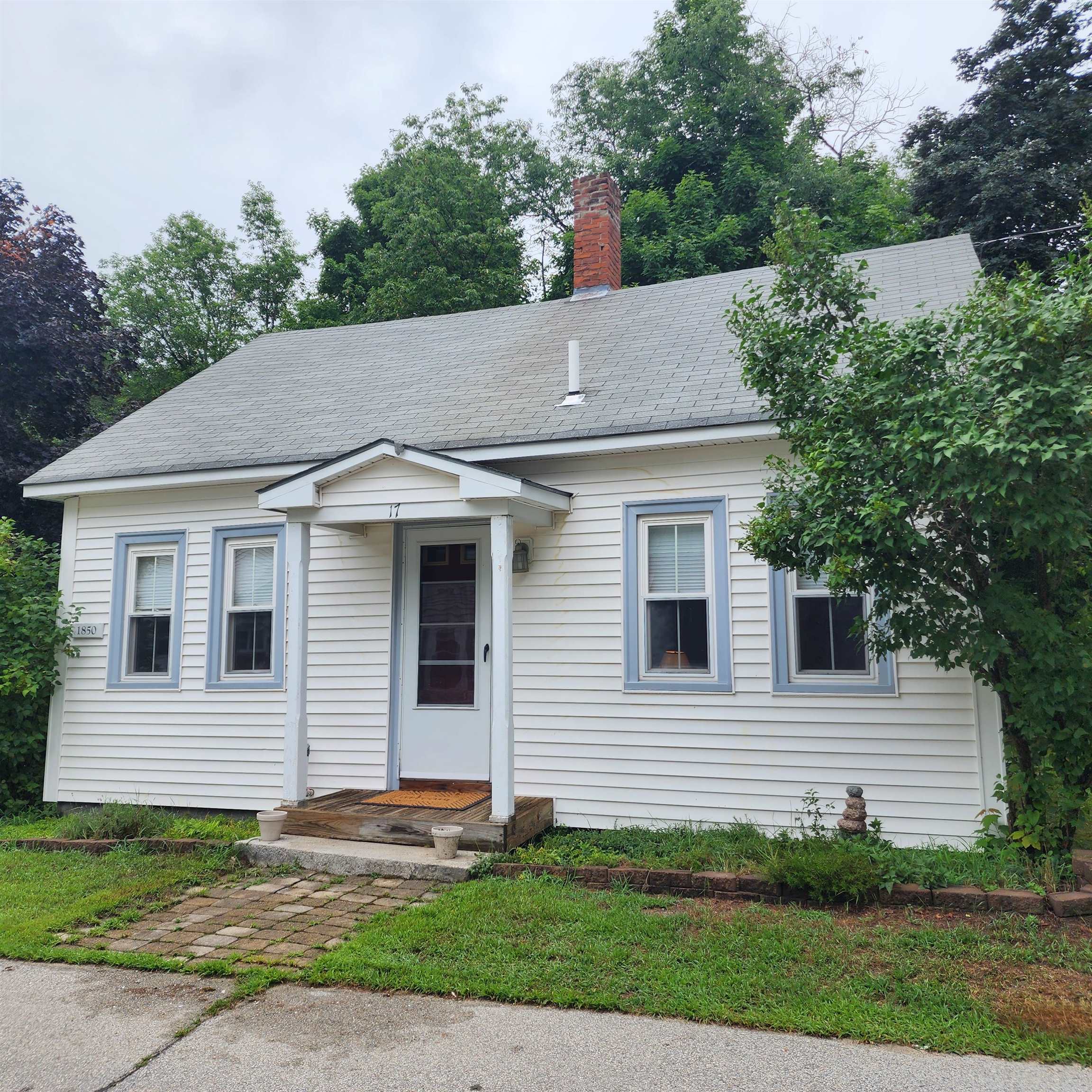 Property Photo:  17 Sleepy Street  NH 03255 