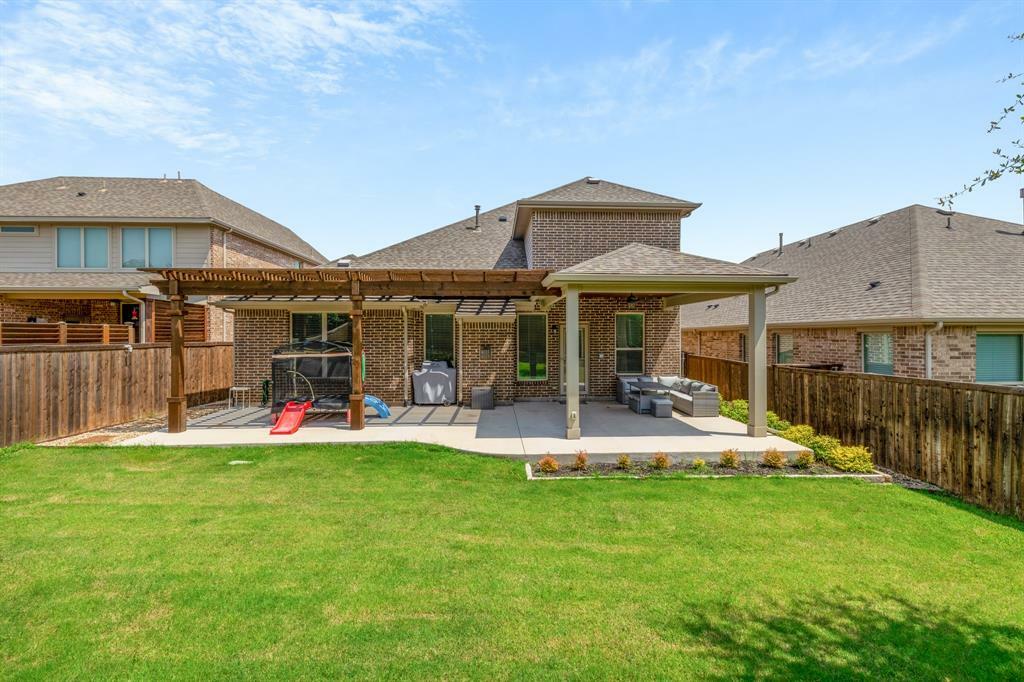 Property Photo:  1435 Tumbleweed Trail  TX 76226 