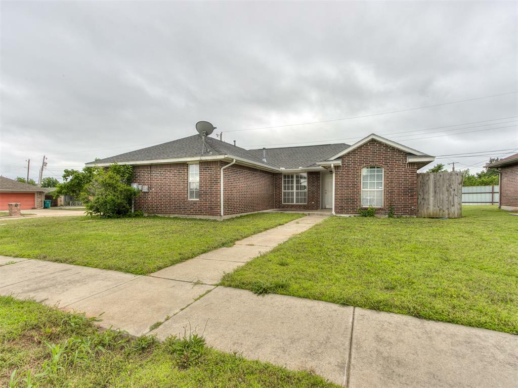 Property Photo: 8624 NE 34th Street OK 73084