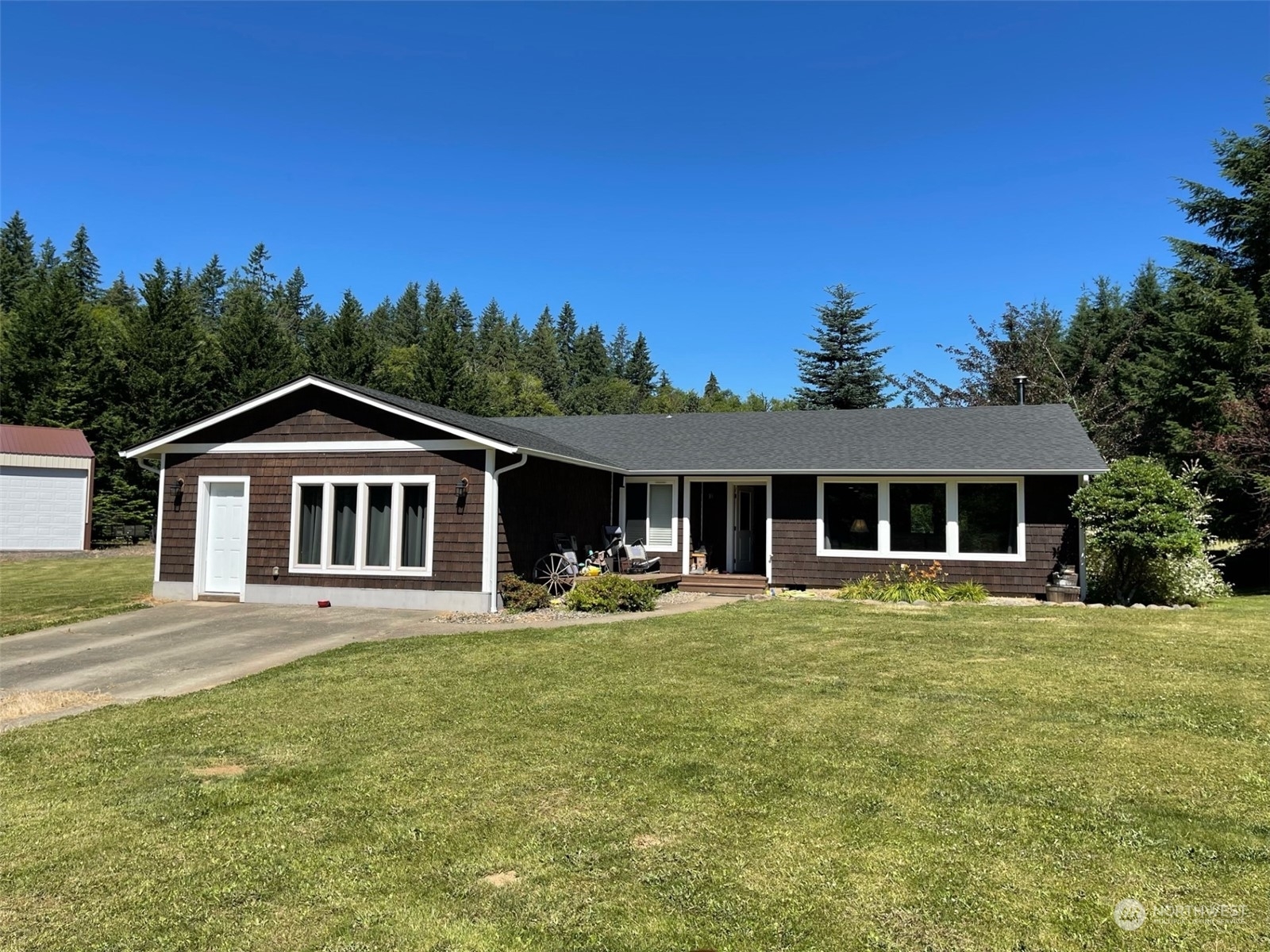 Property Photo:  128 Horizon Lane  WA 98533 