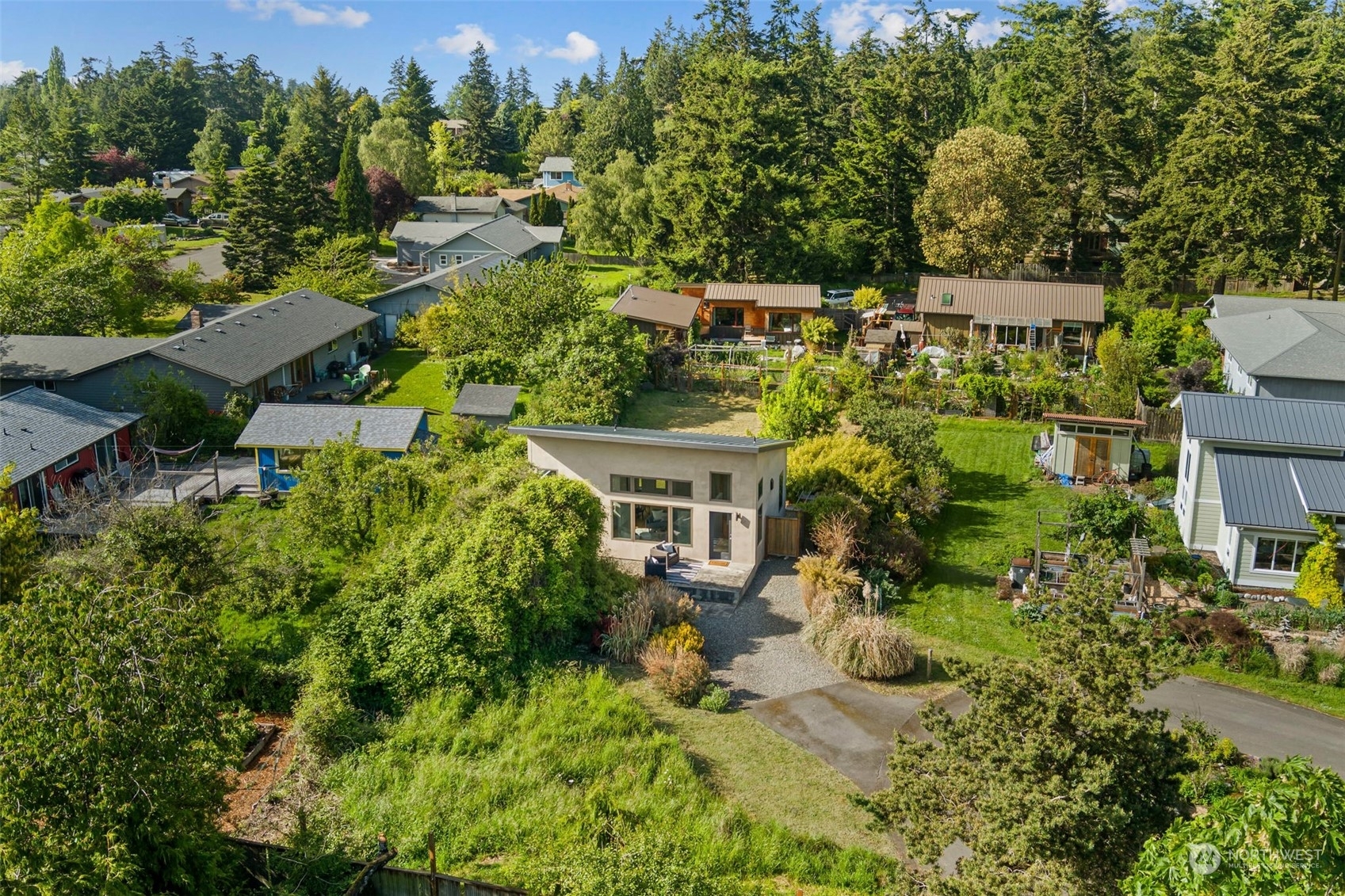 Property Photo:  1466 R Street  WA 98368 