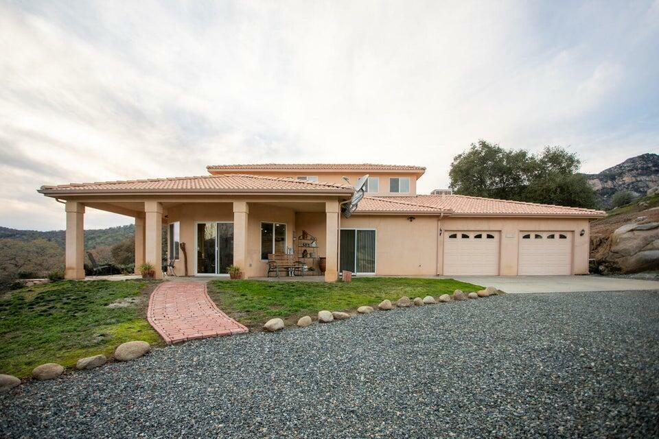 Property Photo:  41590 Yokohl Valley Drive  CA 93265 