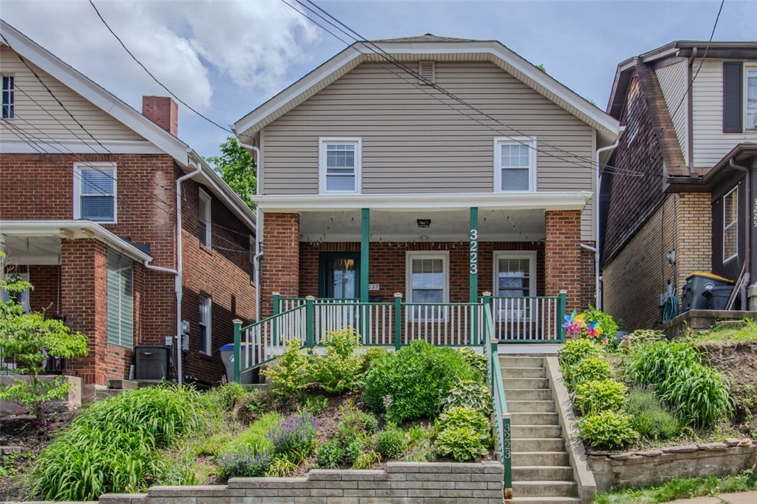 Property Photo: 3223 Latonia Ave PA 15216