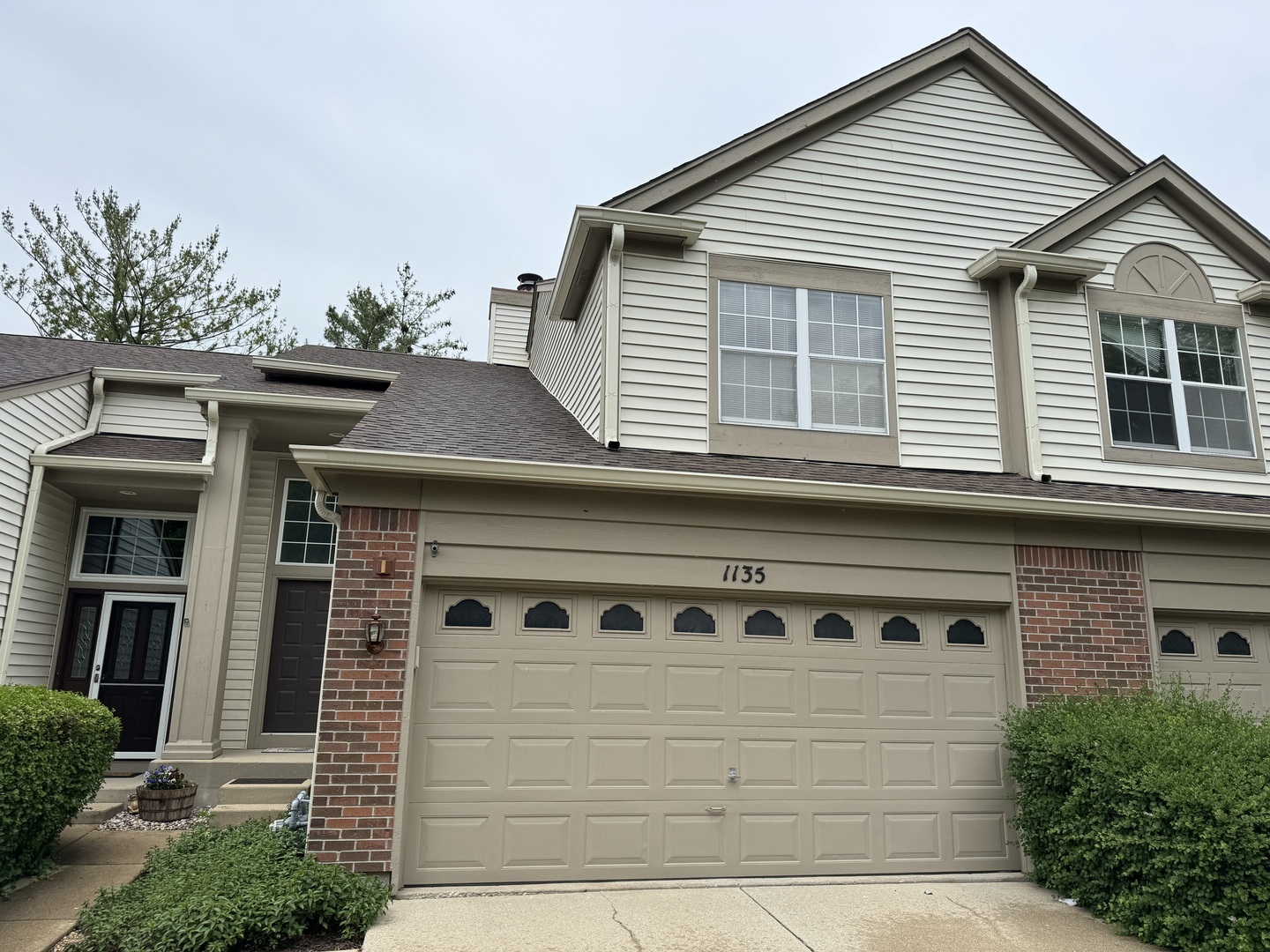 Property Photo:  1135 Wickfield Court  IL 60563 