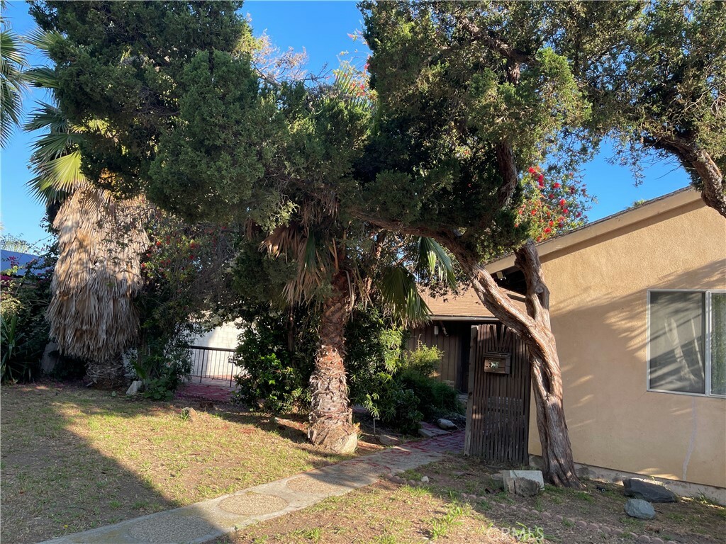 Property Photo:  22920 Roscoe Boulevard  CA 91304 