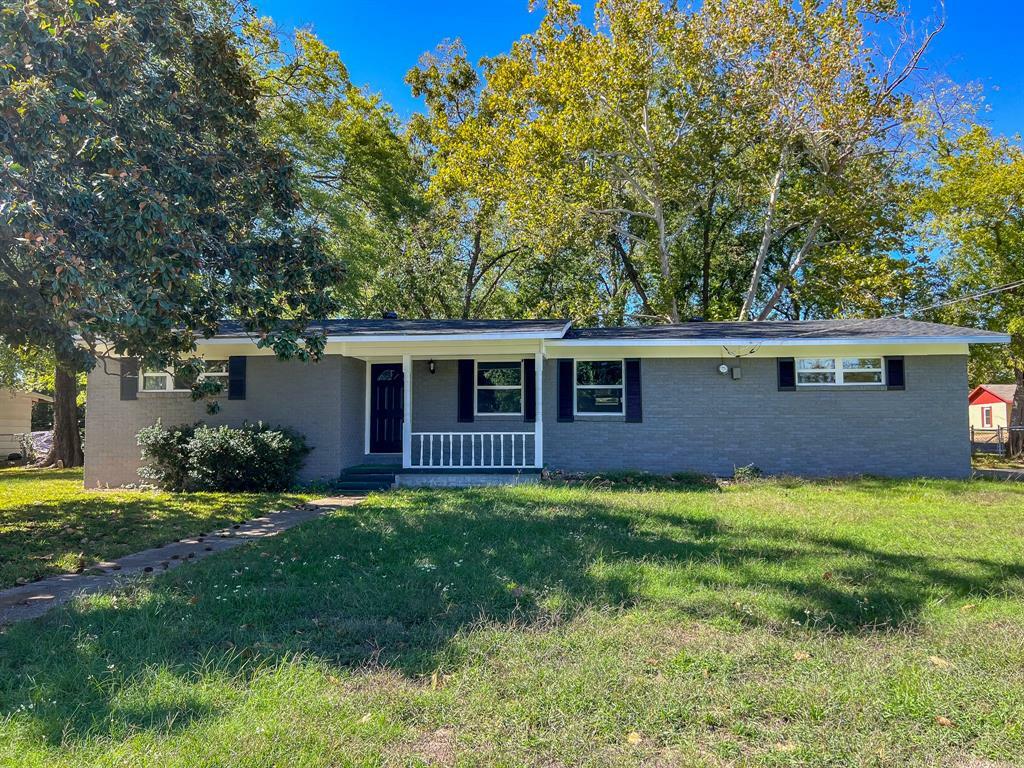 Property Photo:  1601 Irwin Lane  TX 75482 