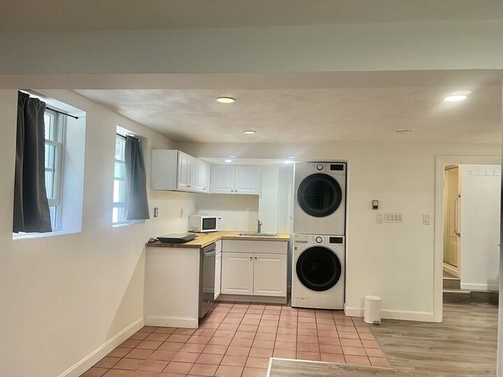 Property Photo:  168 Auburn St Br  MA 02139 