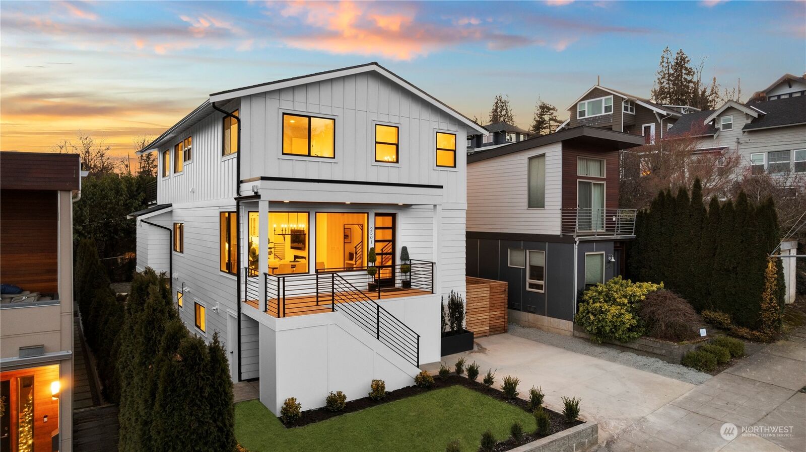 Property Photo: 2501 E Ward Street WA 98112