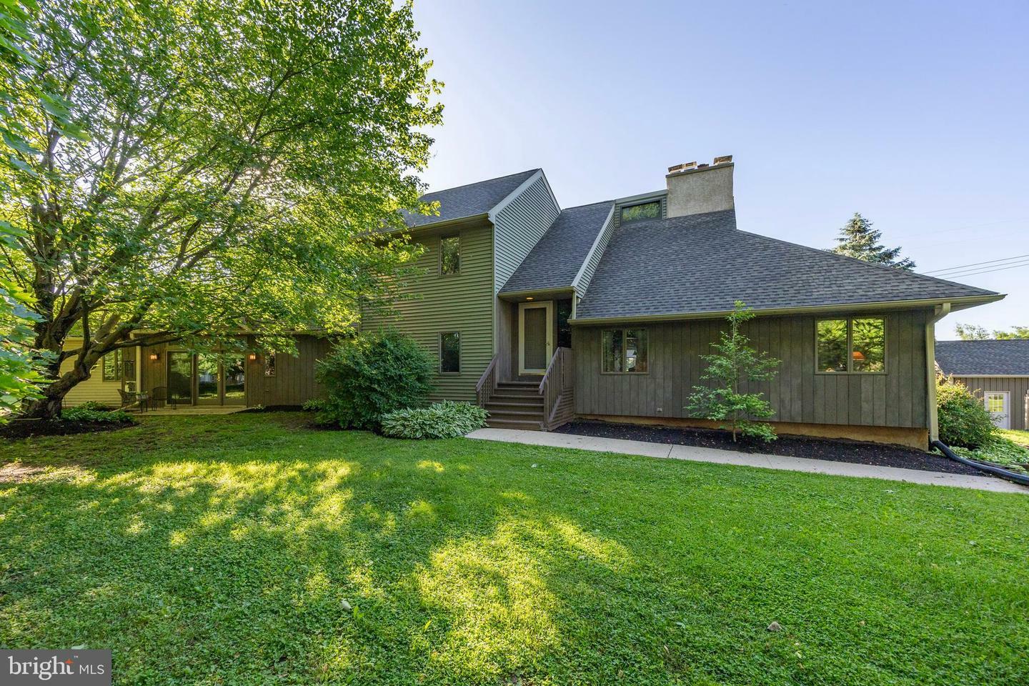 Property Photo: 1478 Harvey Lane PA 19465