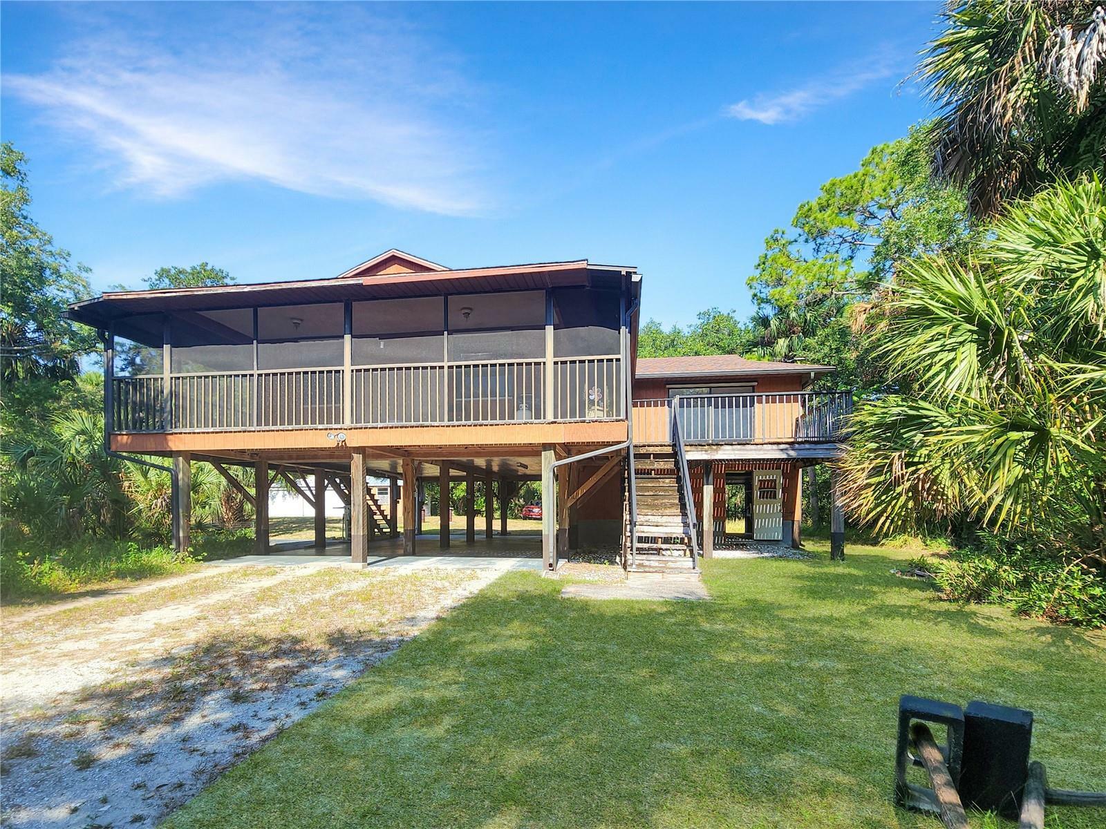 Property Photo:  2091 SW Blossom Avenue  FL 34266 