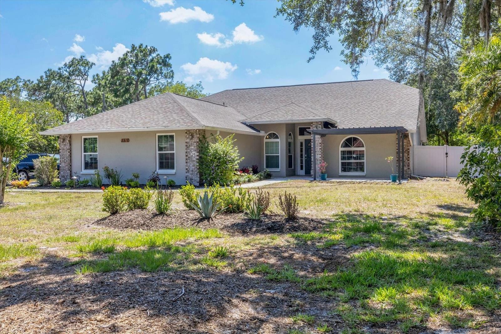 Property Photo:  5918 99th Street E  FL 34202 