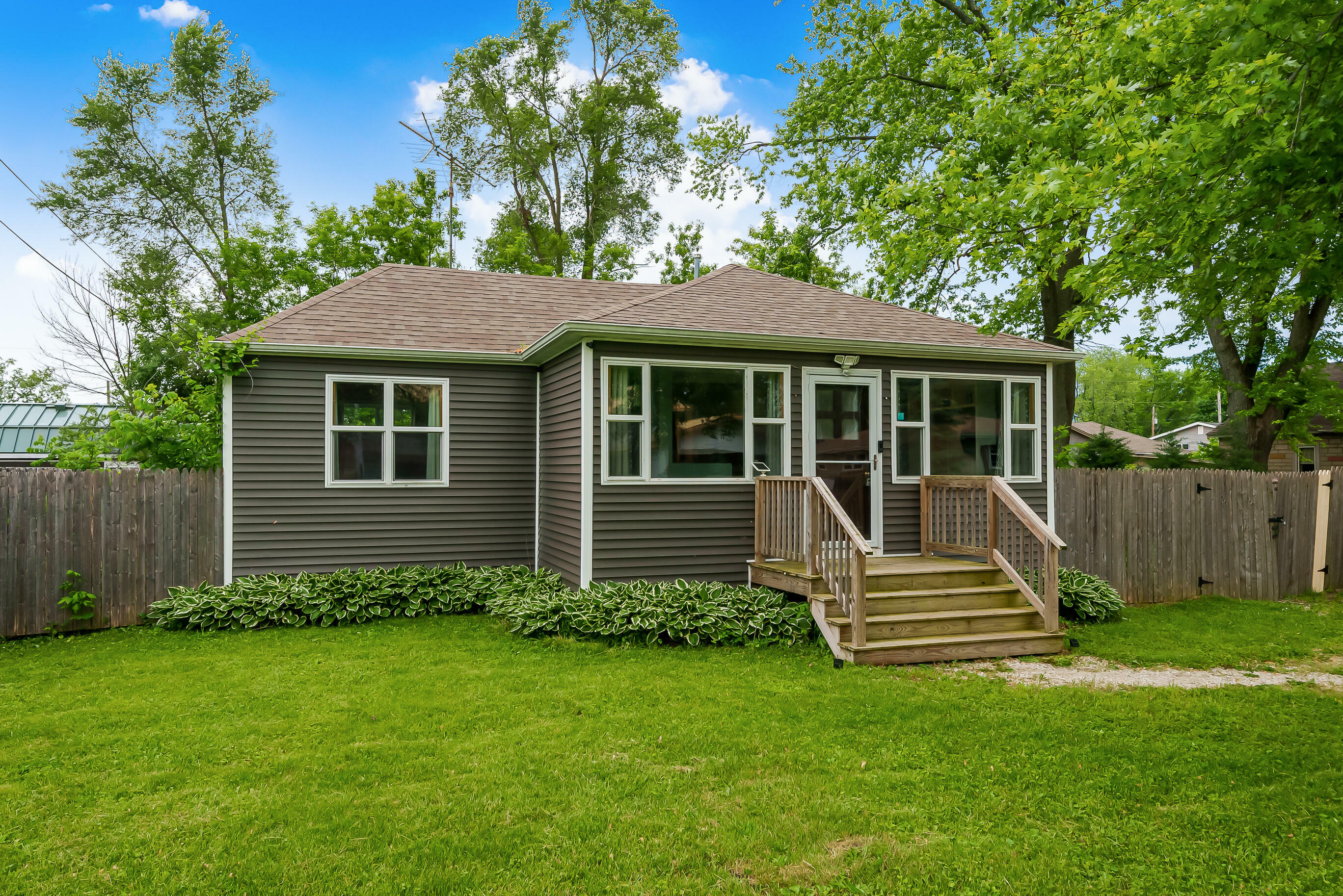 Property Photo: W1023 Eau Claire Rd WI 53128