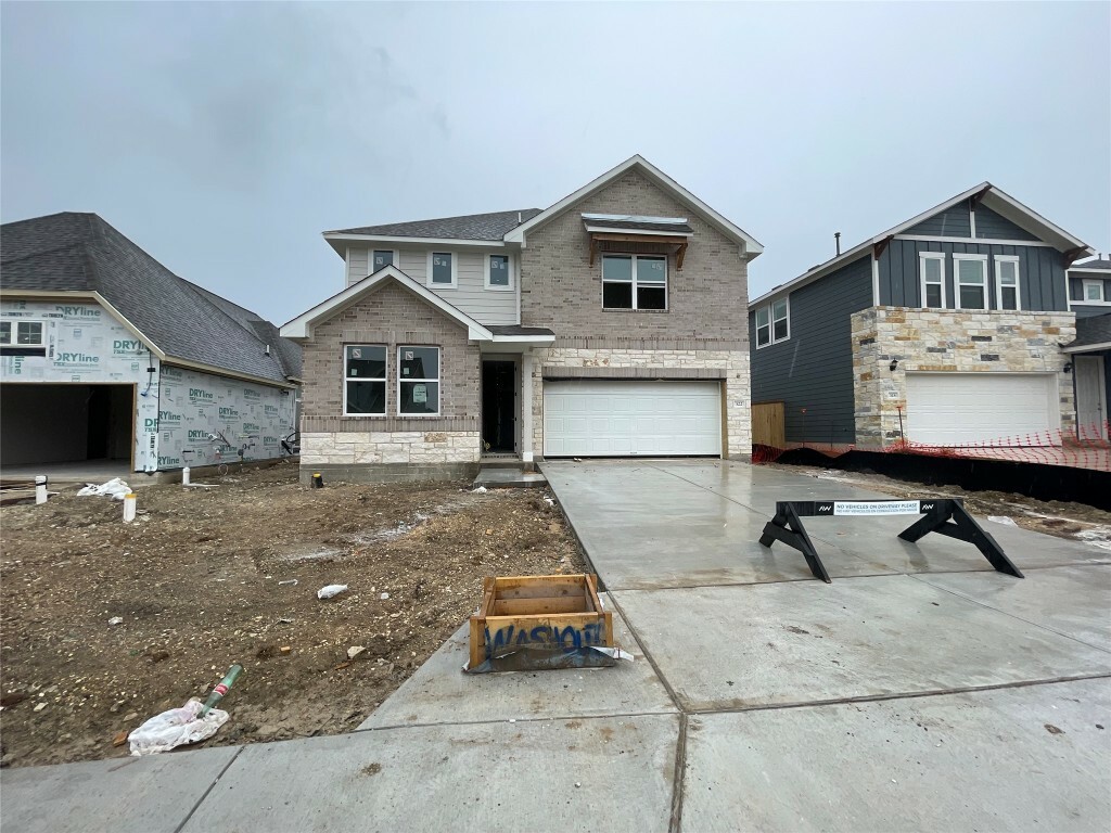 Property Photo: 322 Kays Path TX 78626