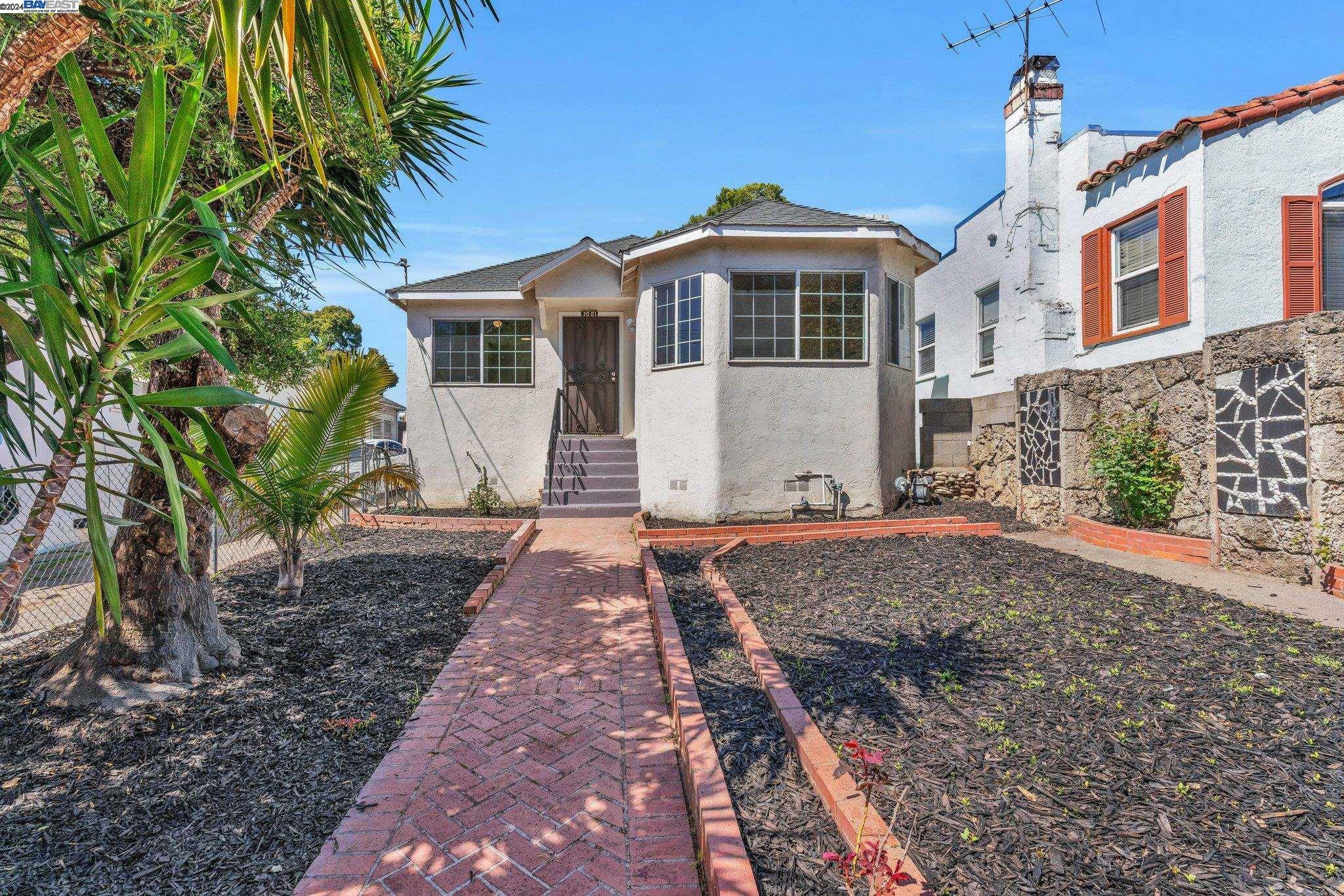 Property Photo:  7001 Lacey Ave  CA 94605 