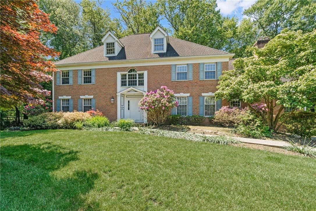 Property Photo: 9 Deforest Court NY 10994