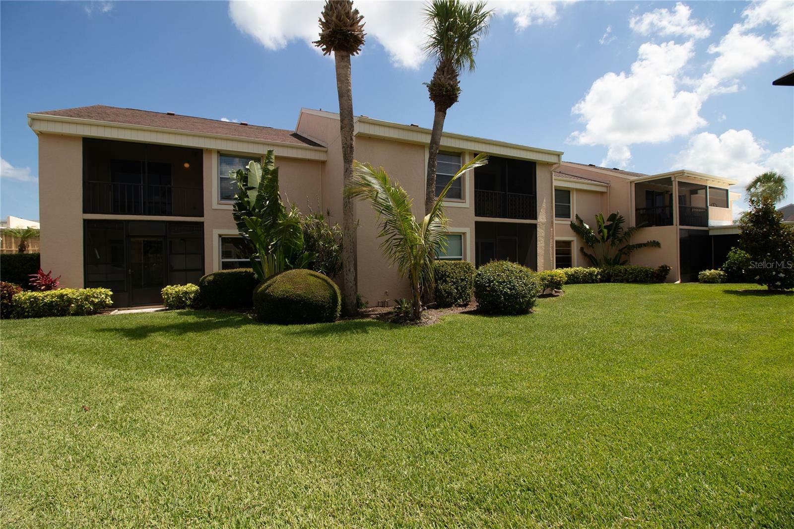 Property Photo: 6072 7th Avenue W FL 34209