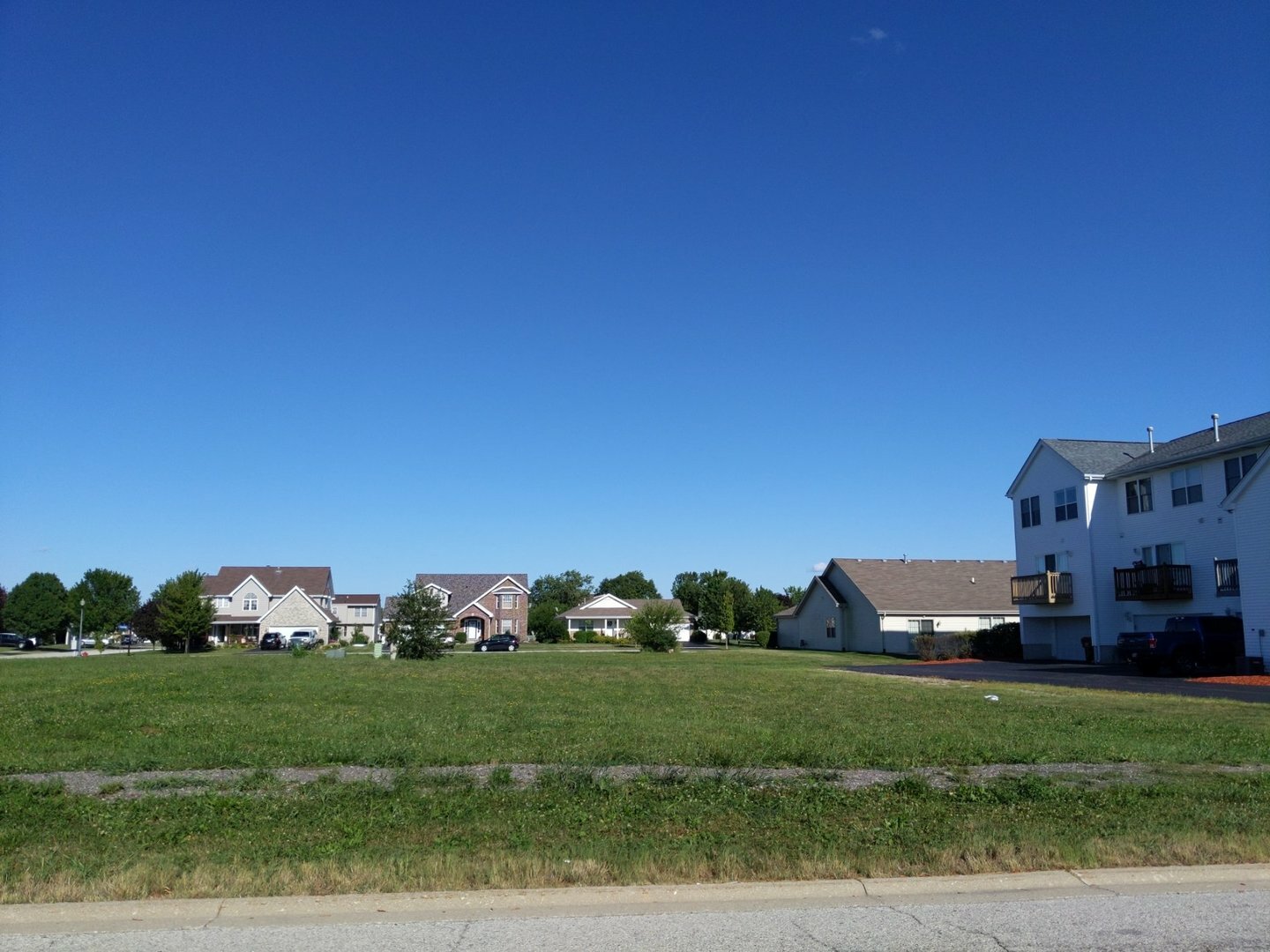 Property Photo:  1447 Fox Hound Trail  IL 60401 