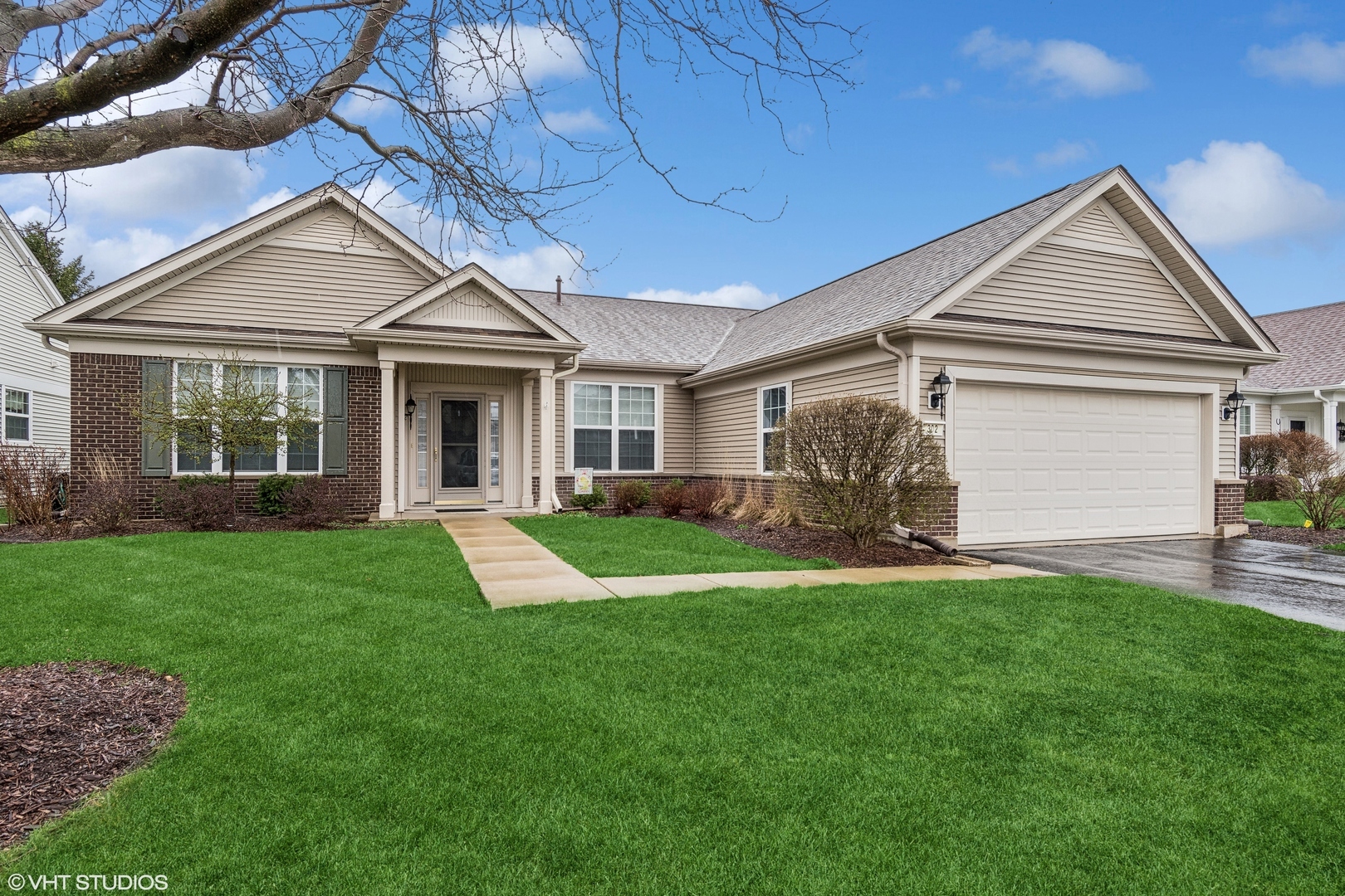 Property Photo:  302 Honors Drive  IL 60404 