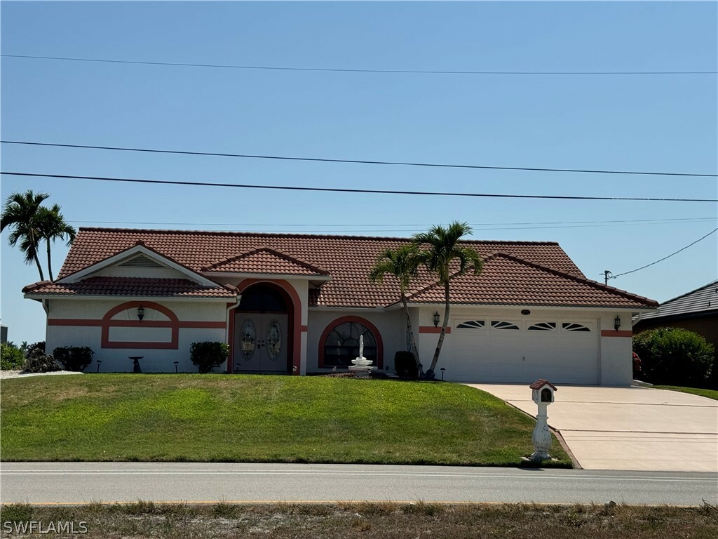 Property Photo: 2712 W Archer Parkway FL 33904