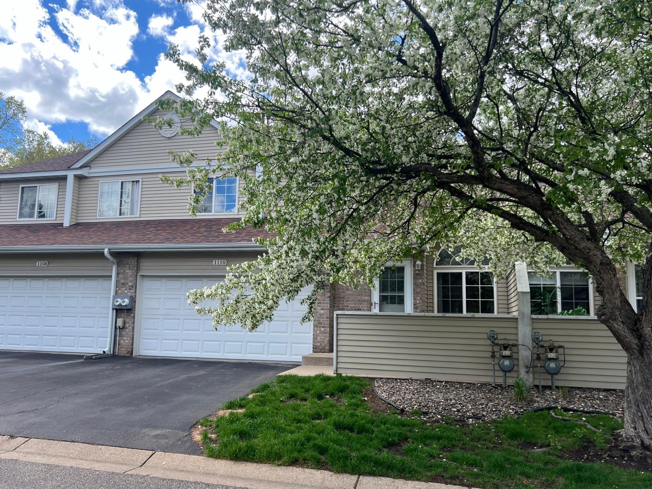 Property Photo:  1110 Pecks Woods Drive  MN 55112 