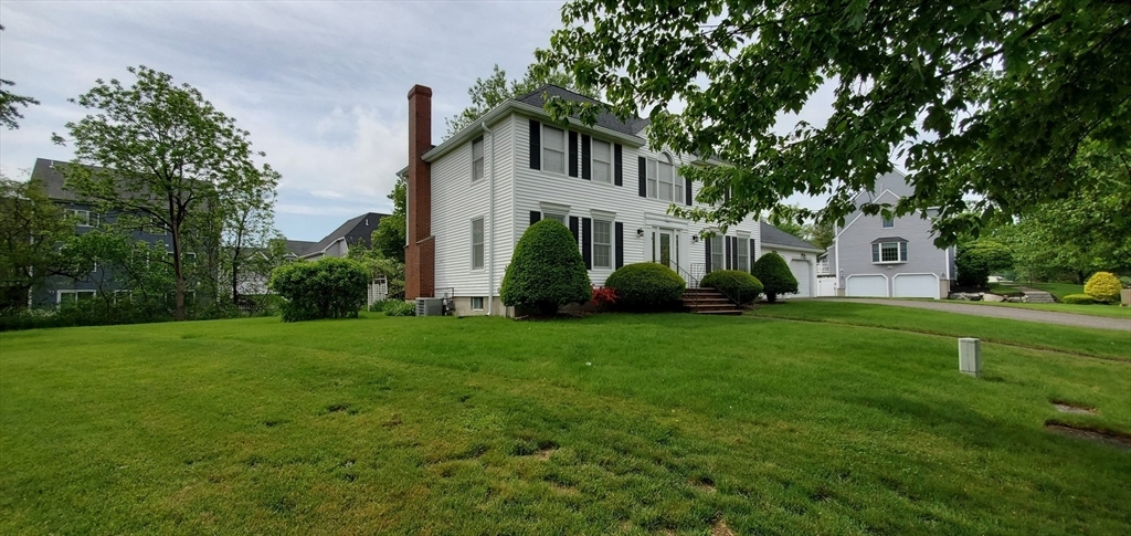 Property Photo: 5 Rose Farm Lane MA 01801